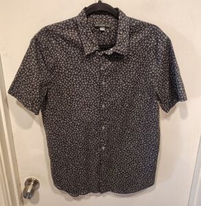 John Varvatos Men's Black & Gray Skull Print Graphic Short Sleeve Shirt M Gothic
